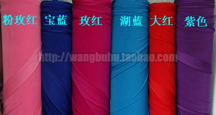 我系顺利完成公司演出服装的制作工作