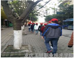 轻工系青年志愿者服务队开展市民公司活动